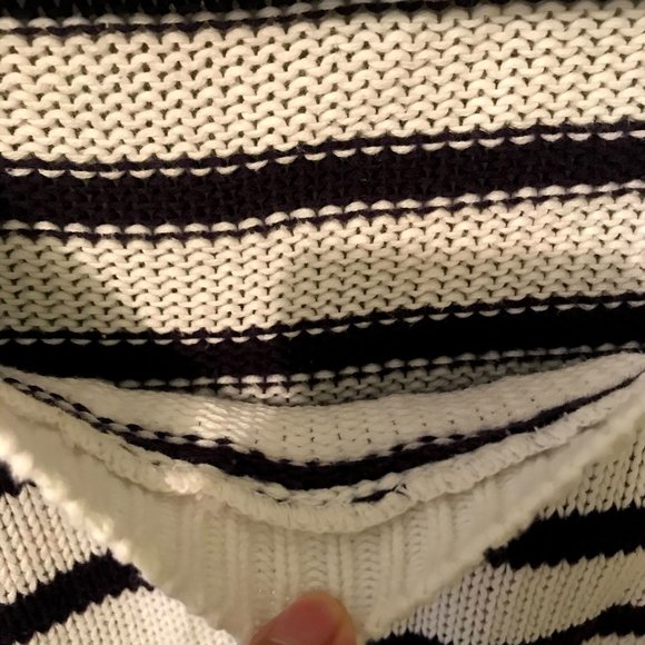 Striped Scoop Neck Sweater - Picture 5 of 6